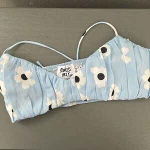 Princess Polly, bikini halter style top. Tie strap, size 6